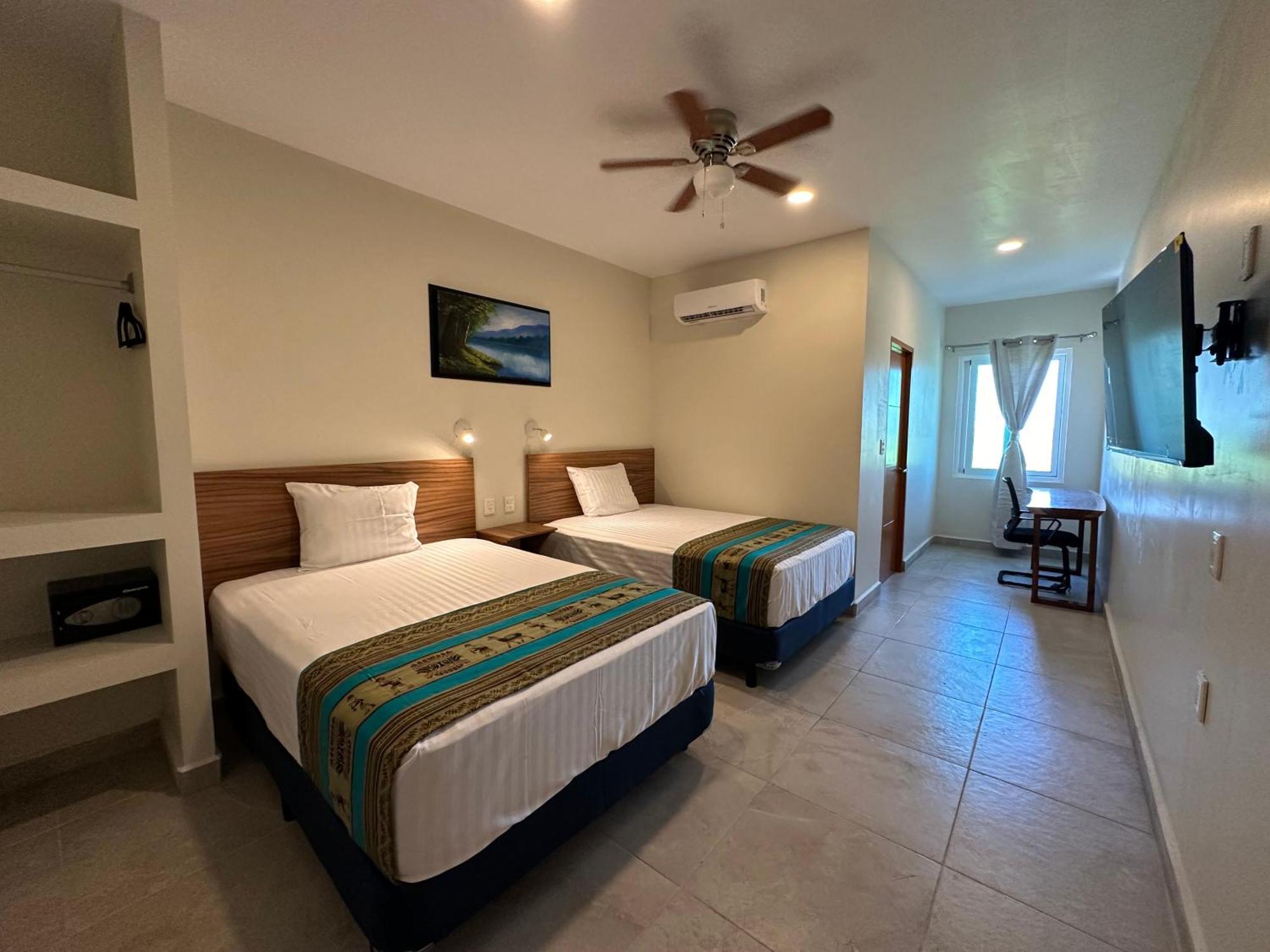 Oneiro Suites With Sea View Mahahual Exterior photo