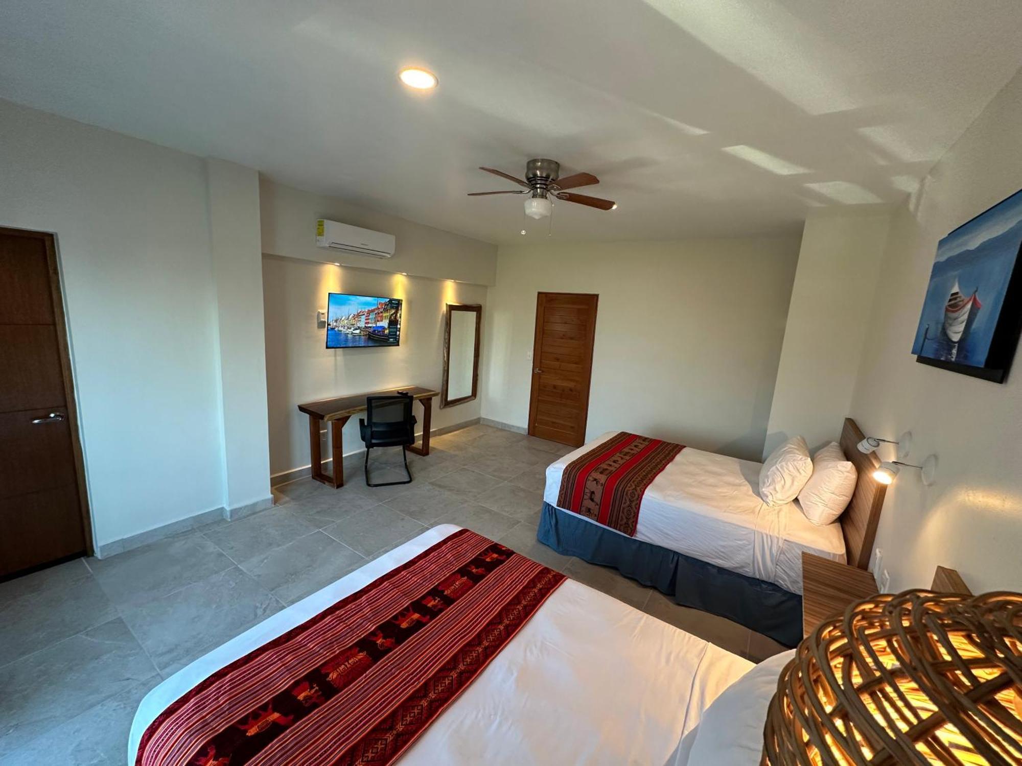 Oneiro Suites With Sea View Mahahual Exterior photo